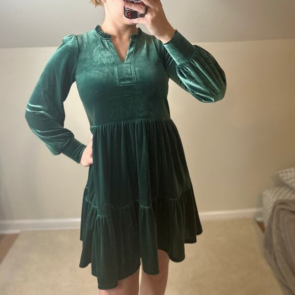 1.State: Green Velvet Tiered Dress - Picture 11 of 12